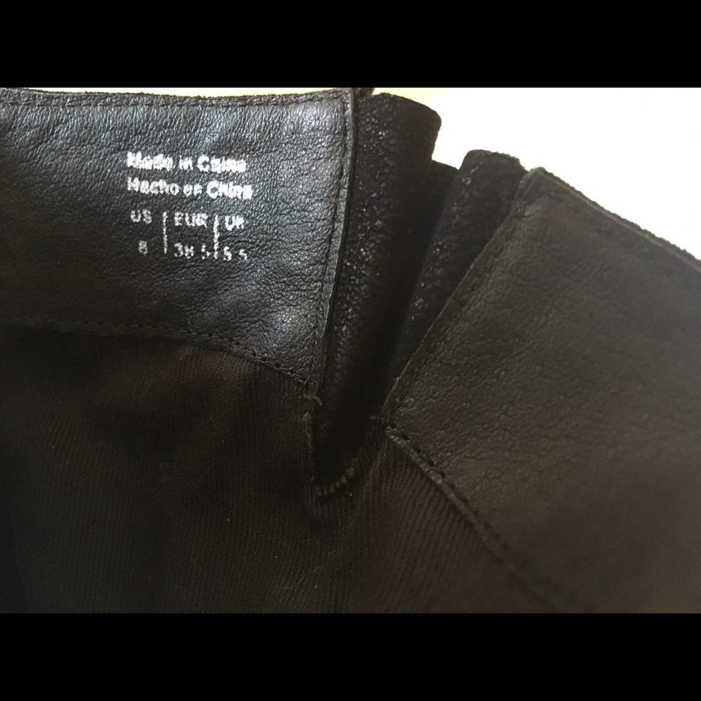 Boots - Picture 3 of 4